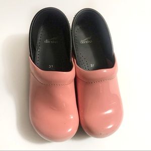 Dansko Pink Patent Leather Clogs Girls Size 31